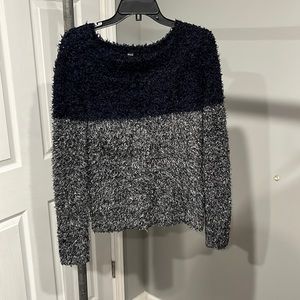 Multicolor sweater, very soft.